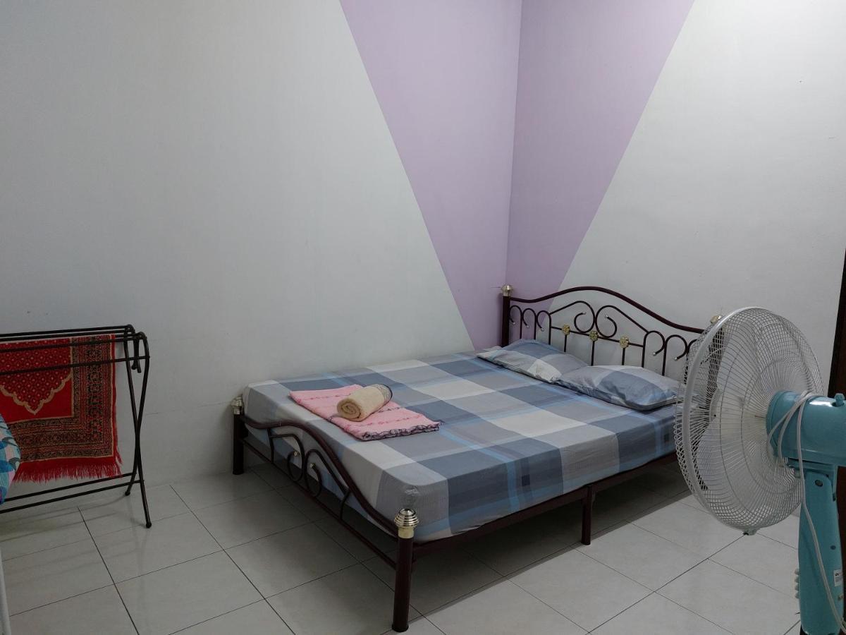 Pelangi Homestay Bota ภายนอก รูปภาพ