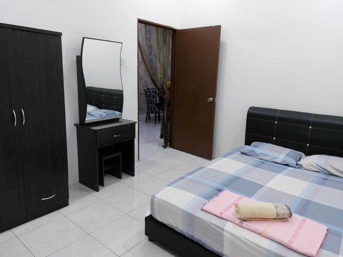 Pelangi Homestay Bota ภายนอก รูปภาพ
